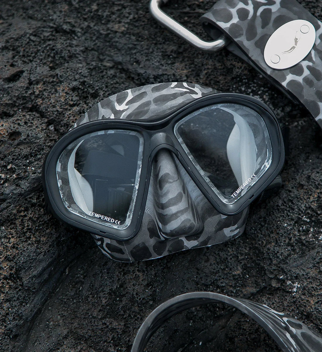 Masque en silicone imprimé à faible volume Tiger Shark
